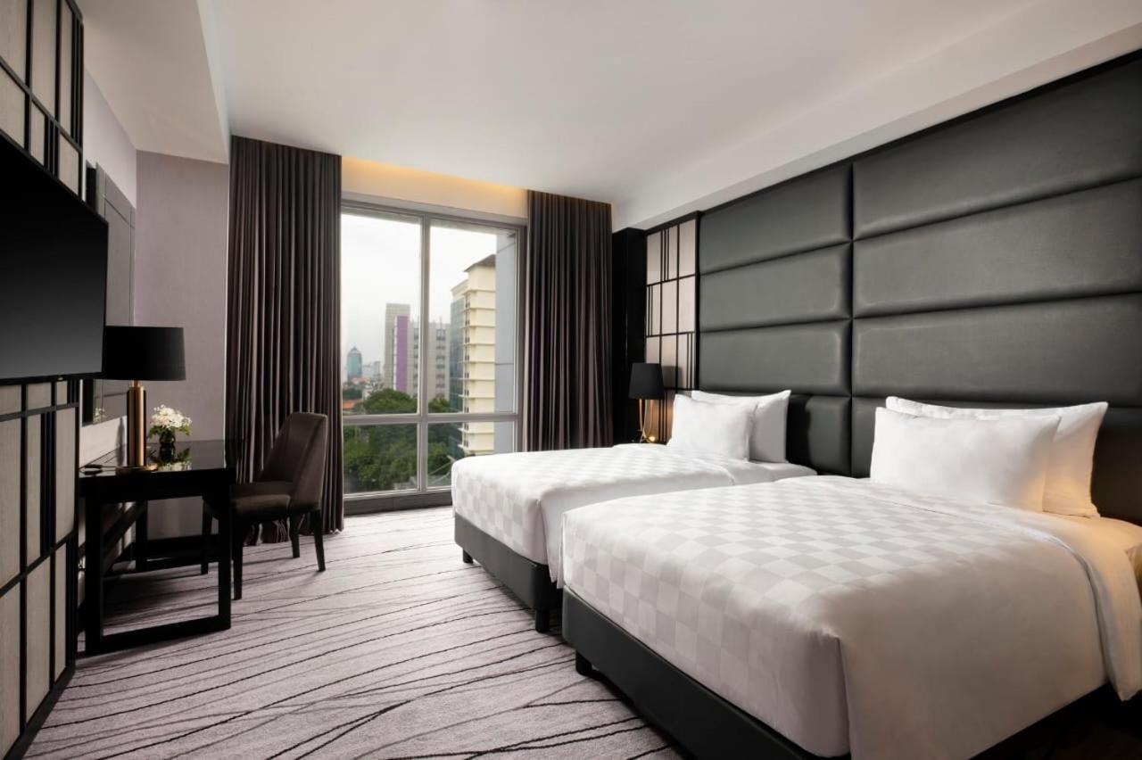 Grand Swiss-Belhotel Darmo สุราบายา ภายนอก รูปภาพ