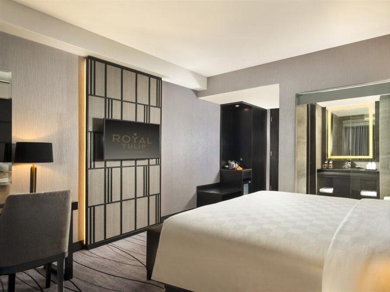 Grand Swiss-Belhotel Darmo สุราบายา ภายนอก รูปภาพ