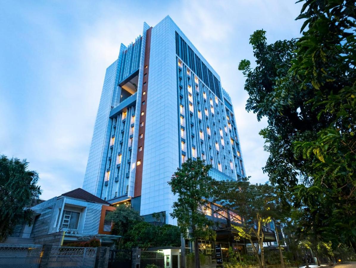 Grand Swiss-Belhotel Darmo สุราบายา ภายนอก รูปภาพ