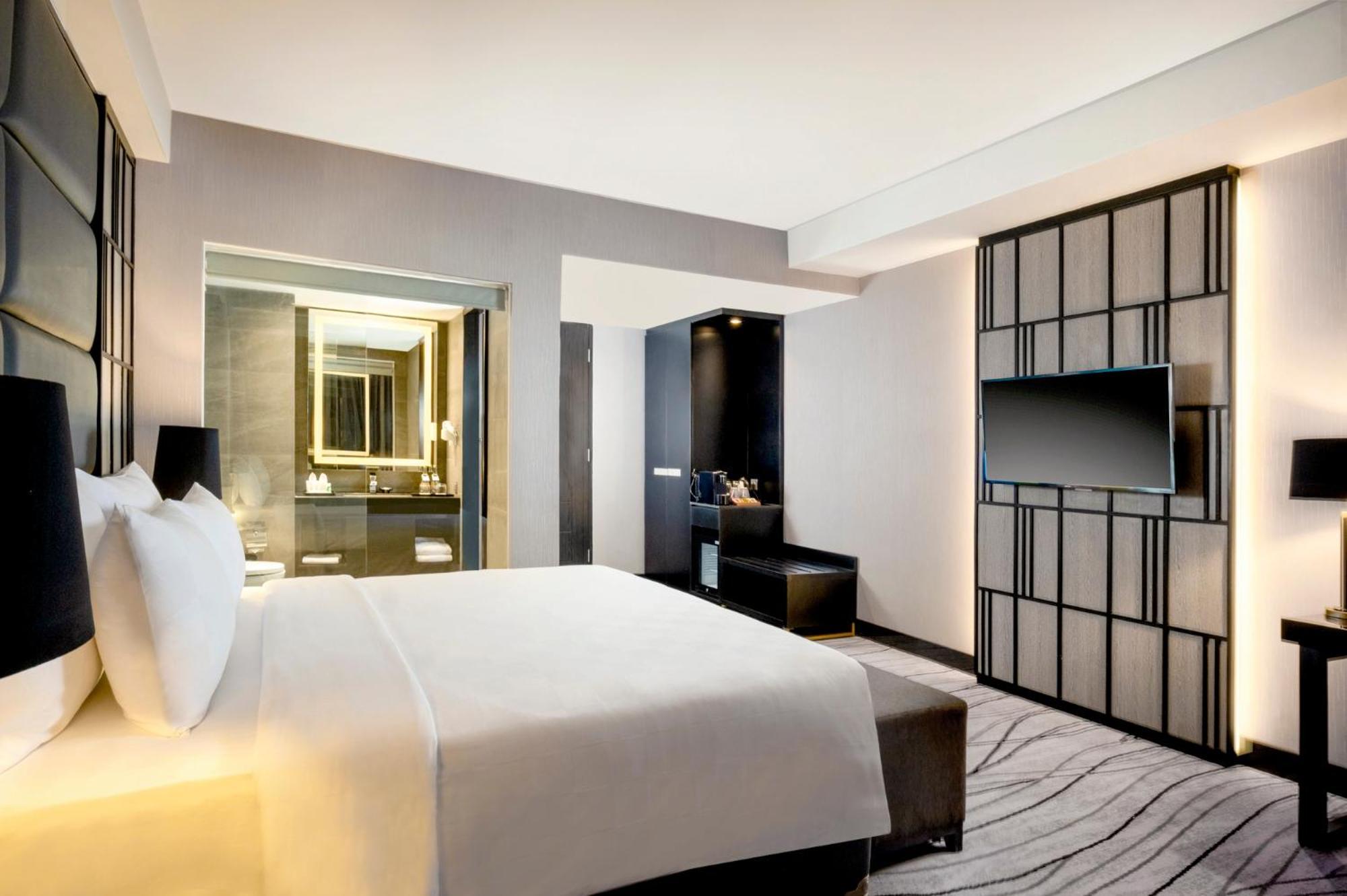 Grand Swiss-Belhotel Darmo สุราบายา ภายนอก รูปภาพ