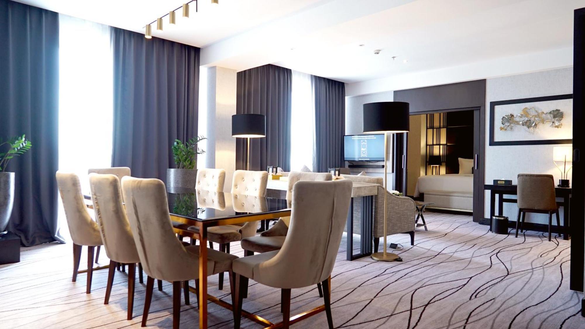 Grand Swiss-Belhotel Darmo สุราบายา ภายนอก รูปภาพ