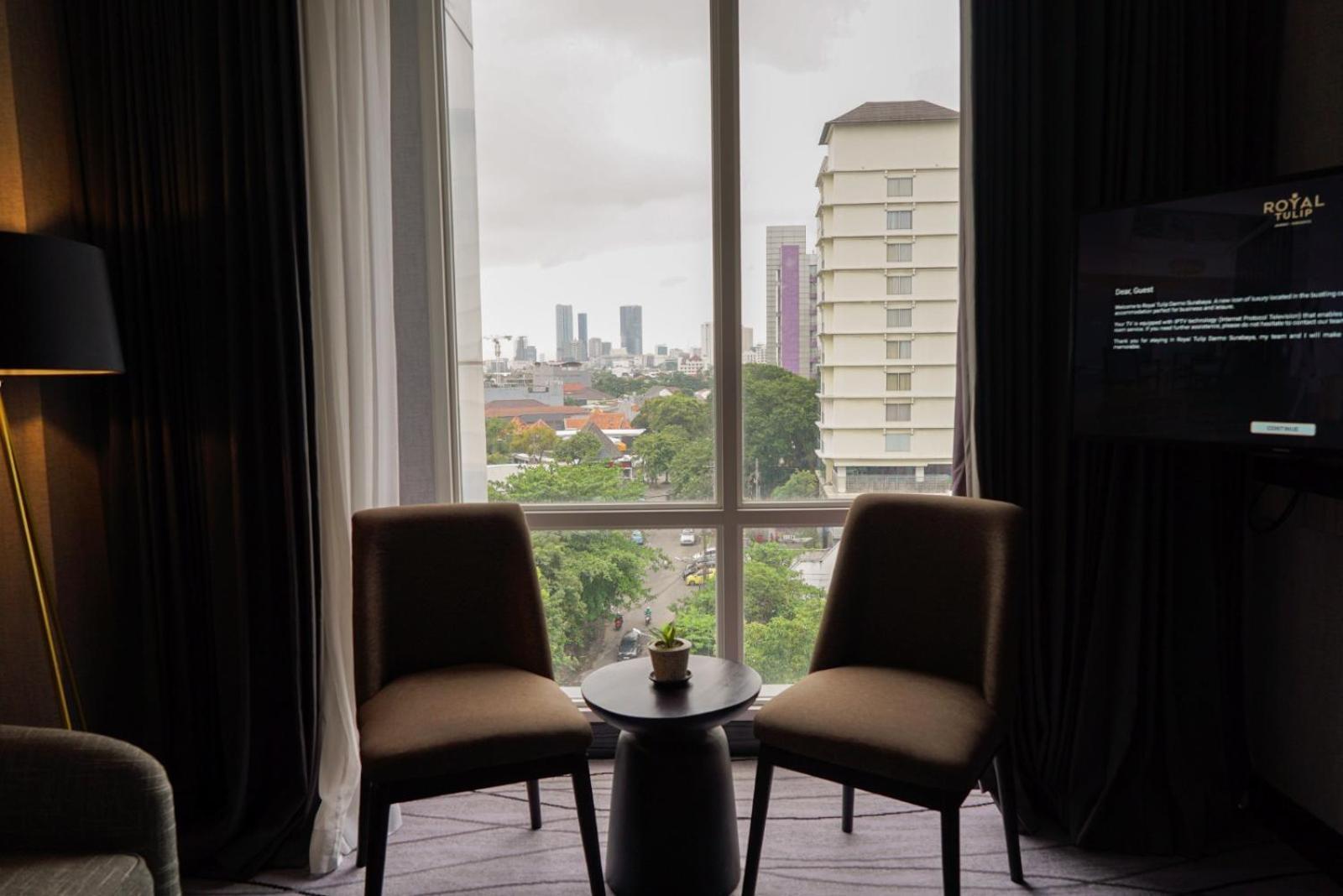 Grand Swiss-Belhotel Darmo สุราบายา ภายนอก รูปภาพ